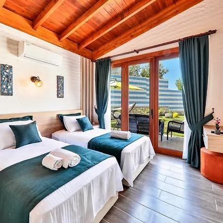 Islamlar Sleeps 4 With Pool Air Con And Wifi Willa Islamlar (Mediterranean)
